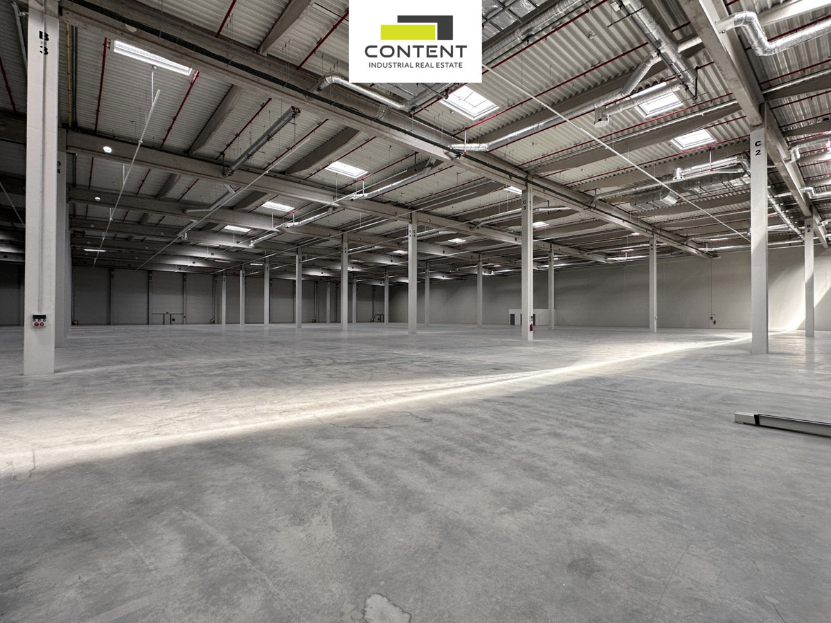 Photo 1 - Commercial property for rent · 19 825 m²