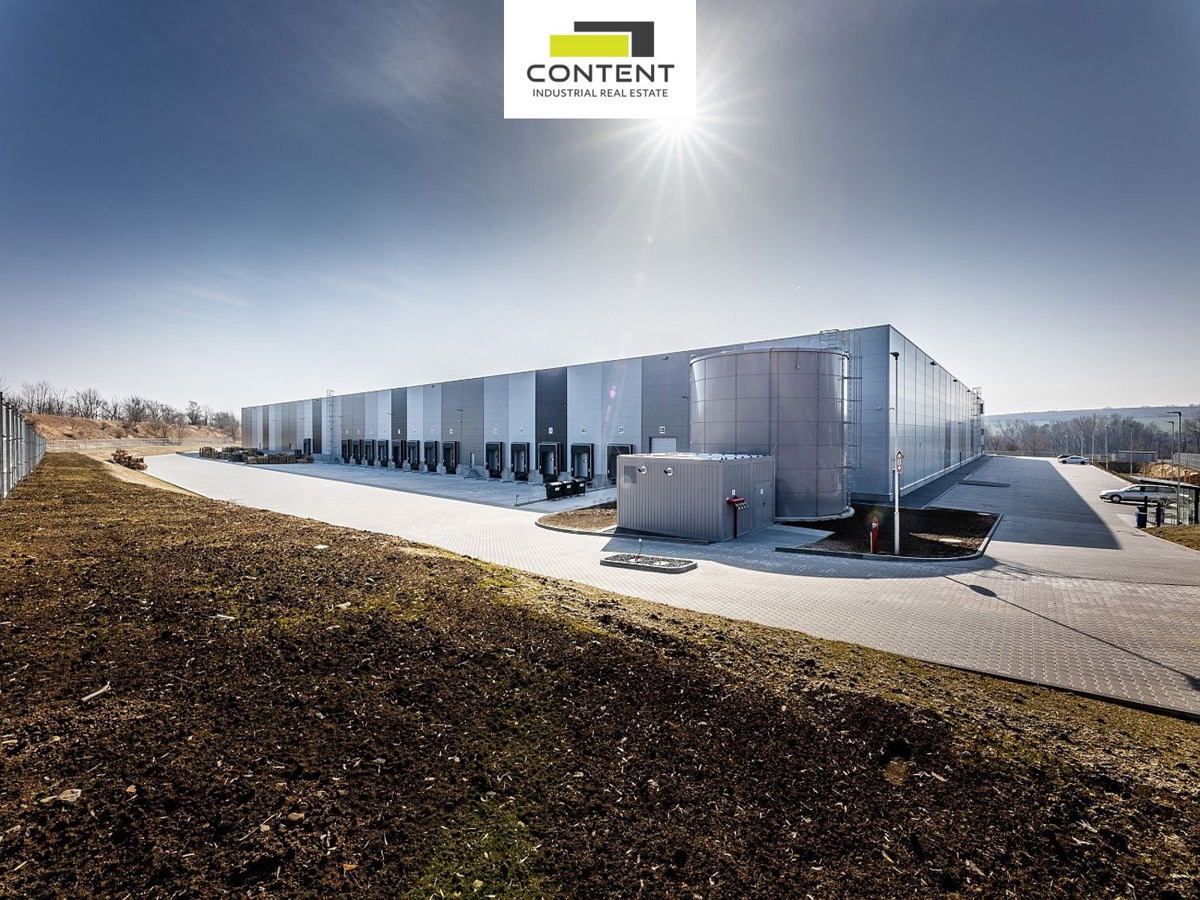 Photo 1 - Commercial property for rent · 24 517 m²