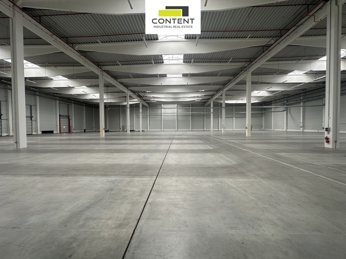 Photo 2 - Commercial property for rent · 24 517 m²