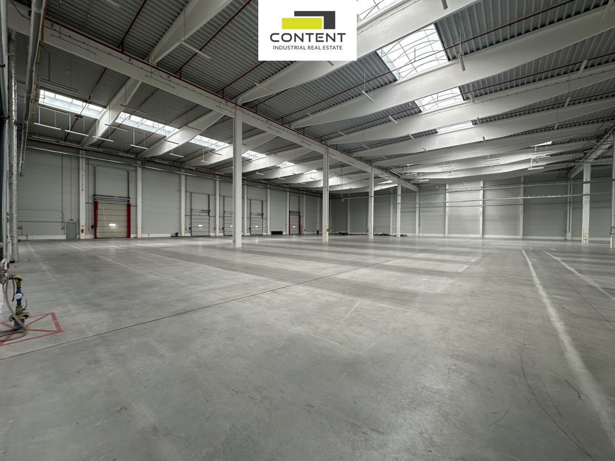 Photo 3 - Commercial property for rent · 24 517 m²