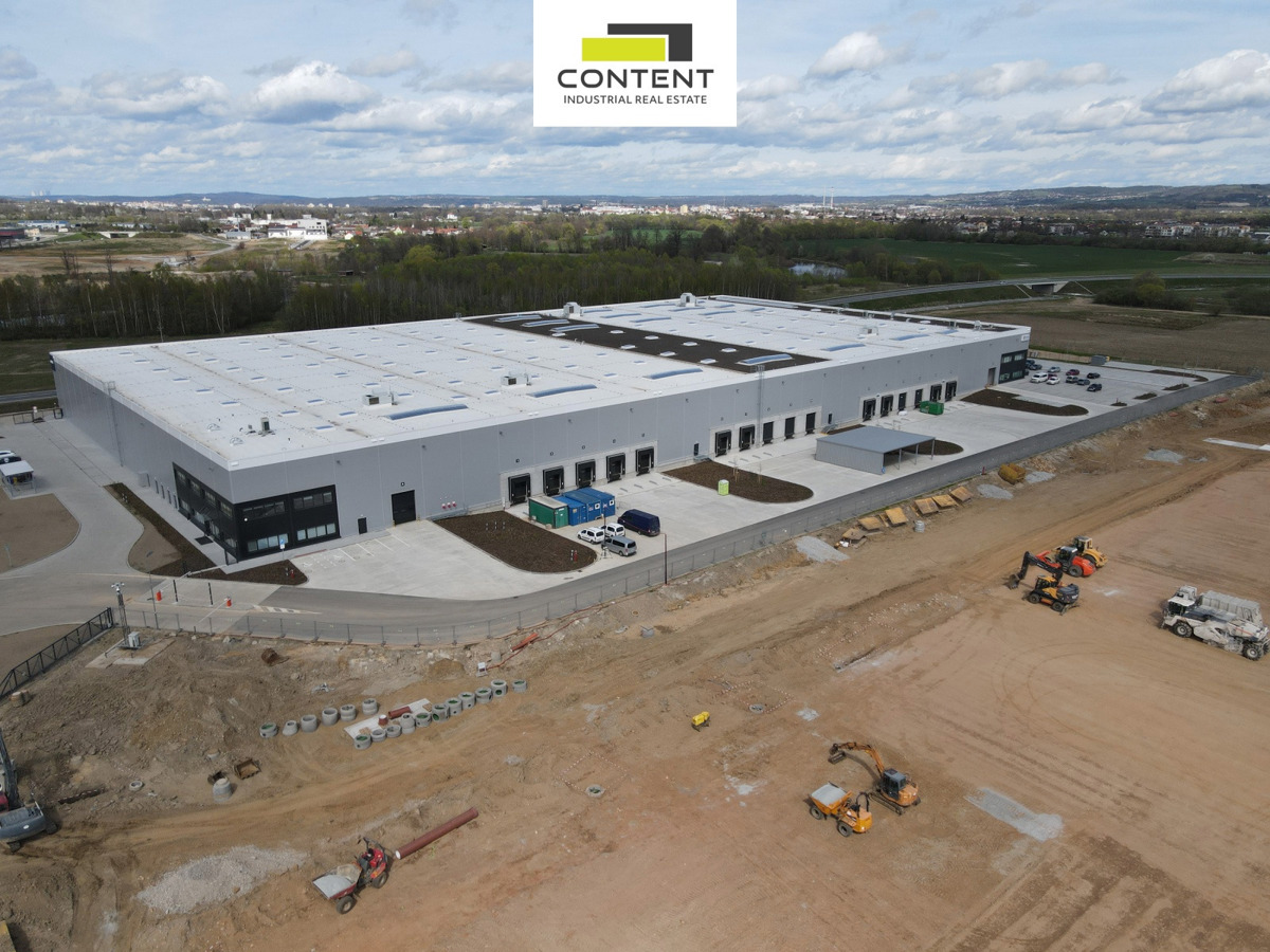Photo 1 - Commercial property for rent · 11 333 m²