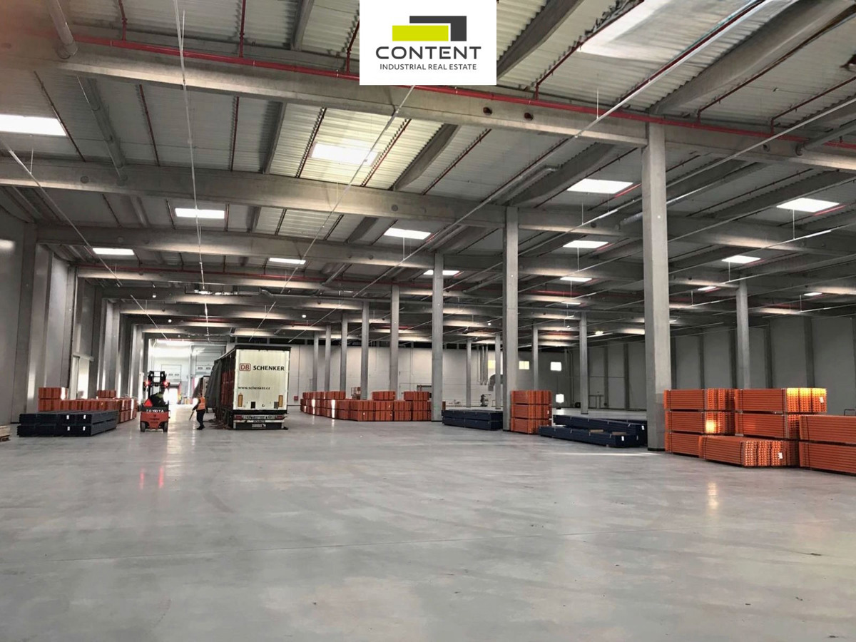 Photo 3 - Commercial property for rent · 3 800 m²