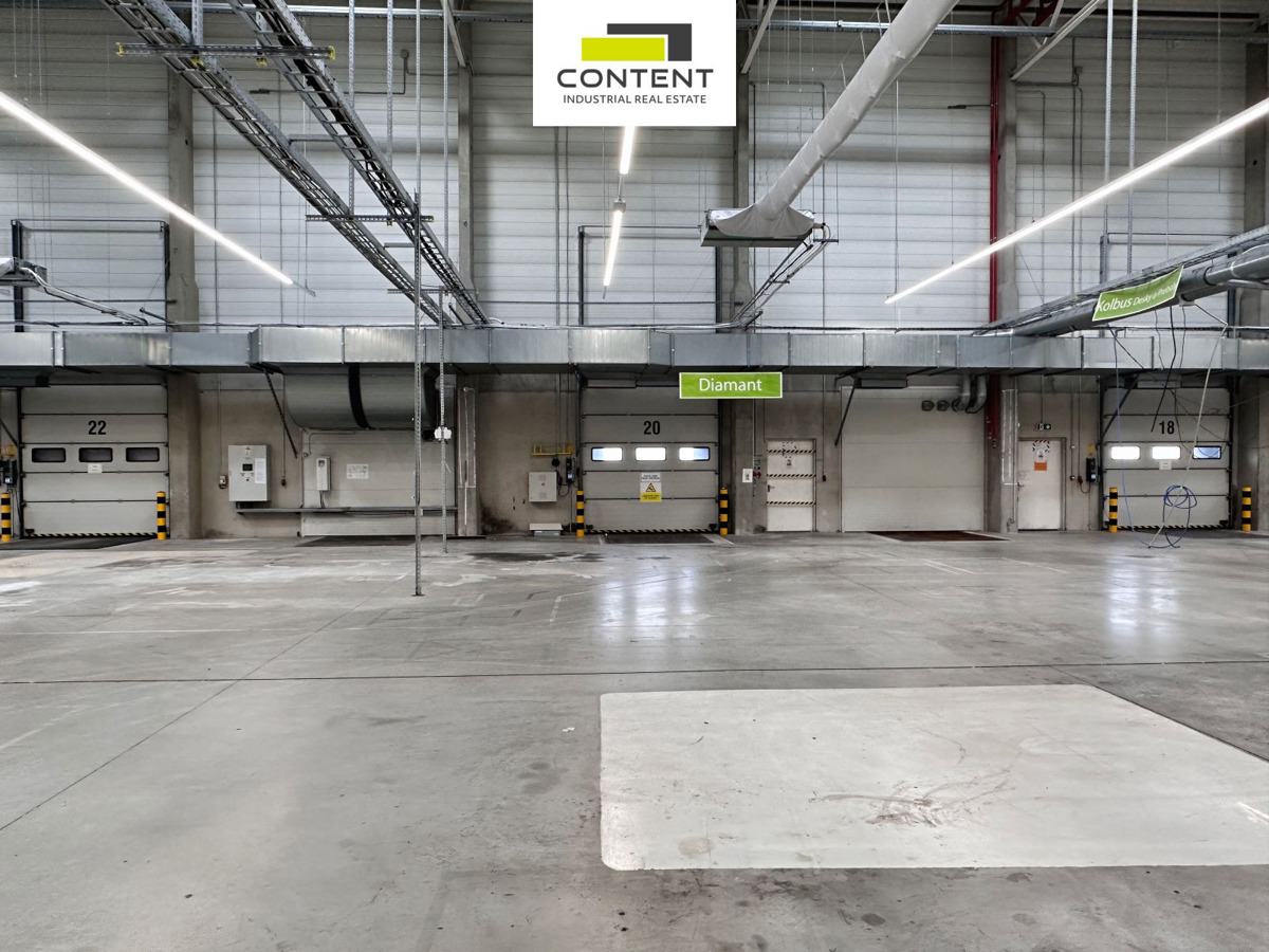 Photo 4 - Commercial property for rent · 4 100 m²