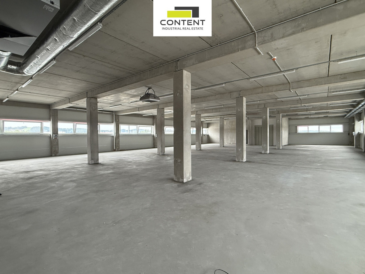Фото 2 - Аренда коммерческой недвижимости · 550 m²