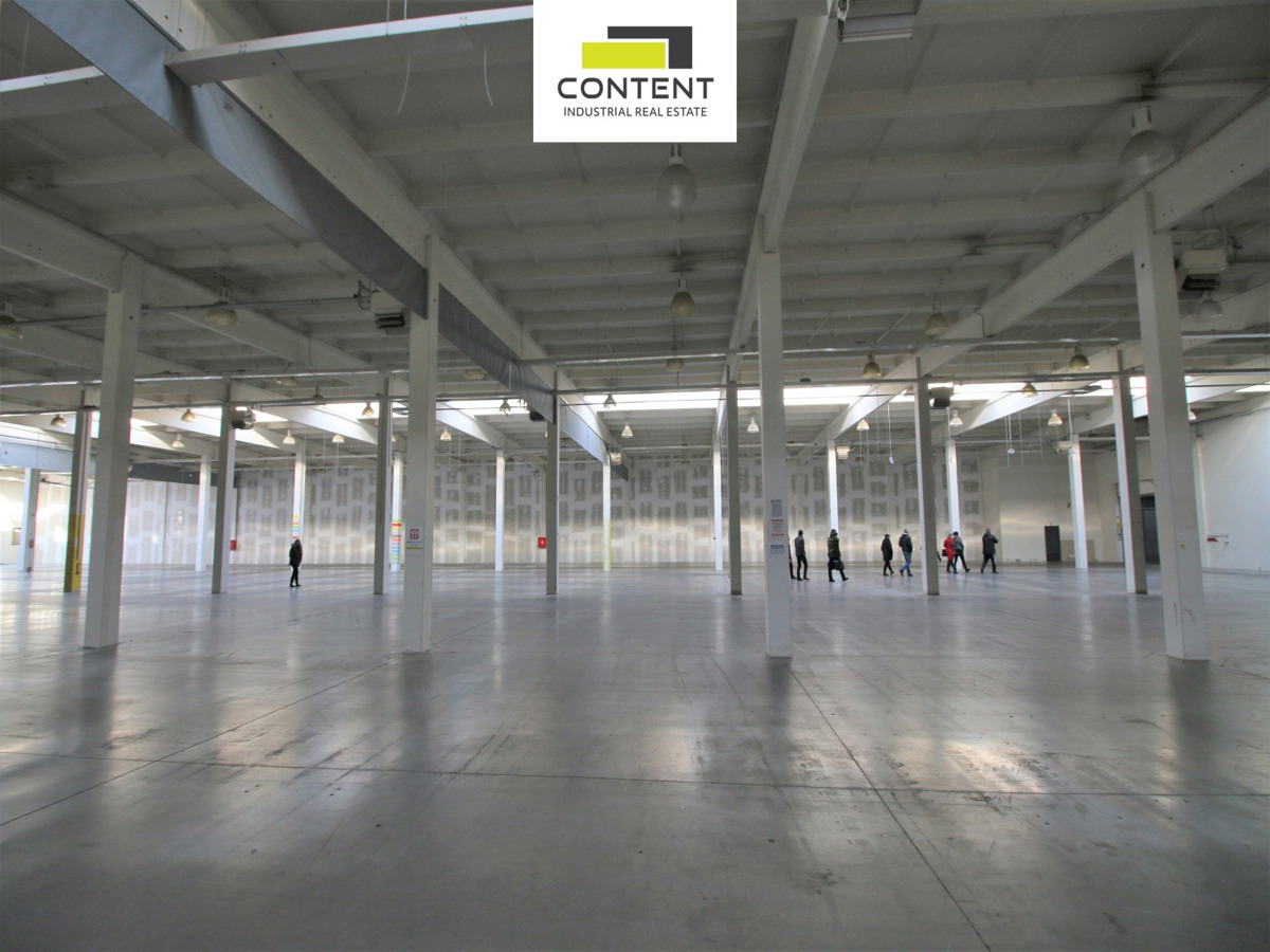 Photo 1 - Commercial property for rent · Warehouse · 3 570 m²