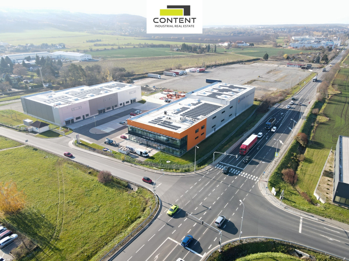 Photo 4 - Commercial property for rent · 1 690 m²