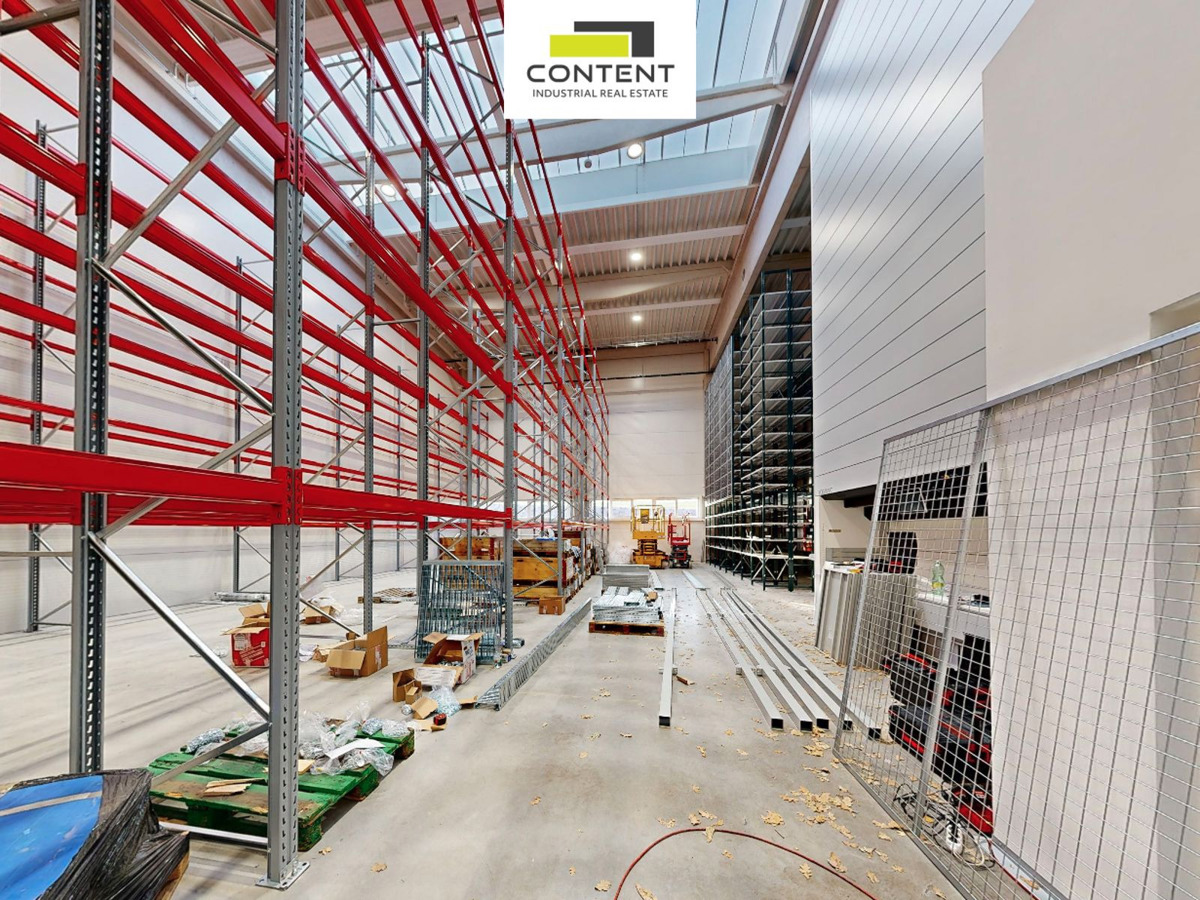 Photo 3 - Commercial property for rent · 4 500 m²