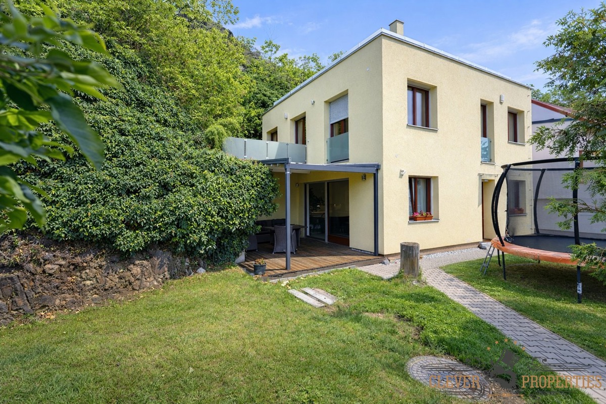 Фото 3 - Продажа дома · Семейный дом · 260 m² · 5 комнат