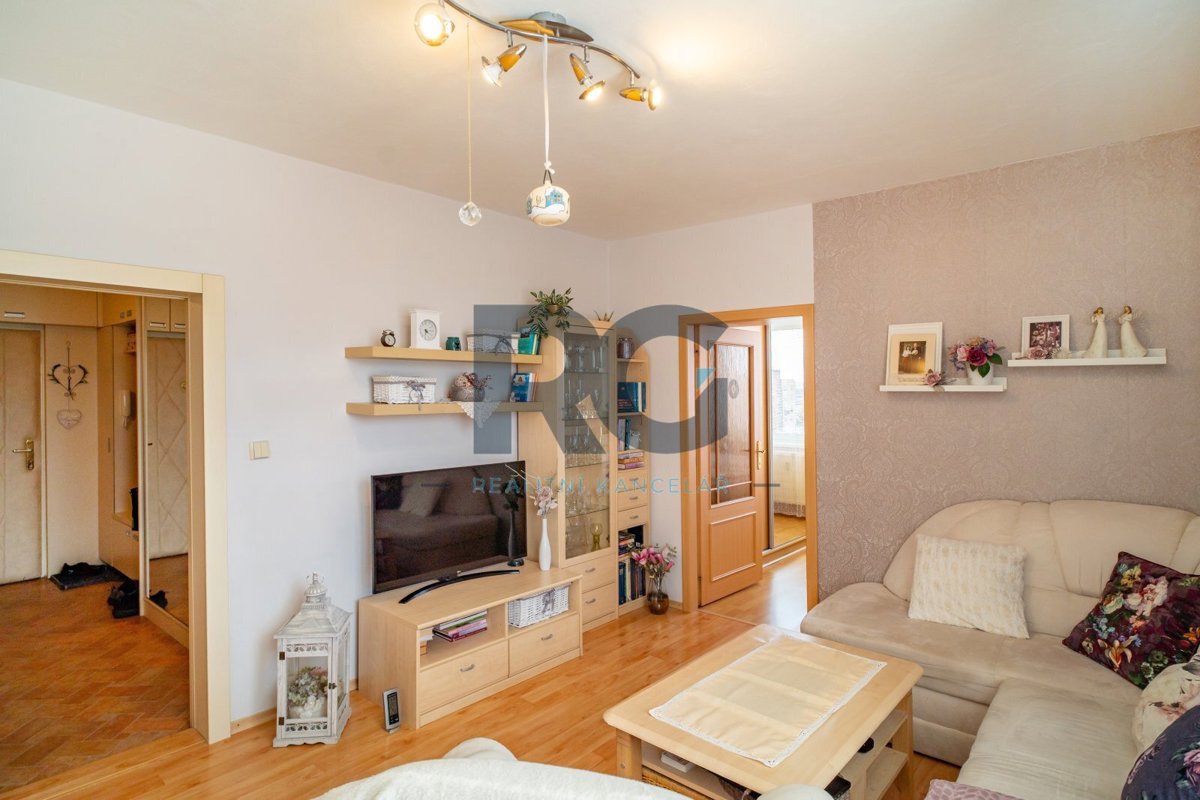 Фото 1 - Продаж квартири · 3+1 · 64 m²