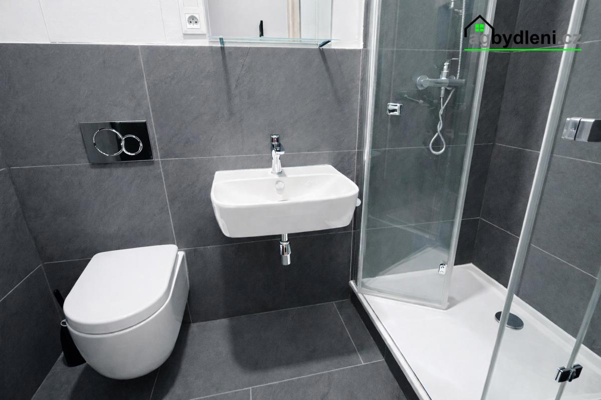 Fotografie 2 - Pronájem bytu · 2+kk · 34 m²