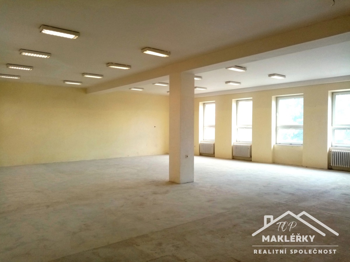 Photo 3 - Commercial property for rent · 135 m²