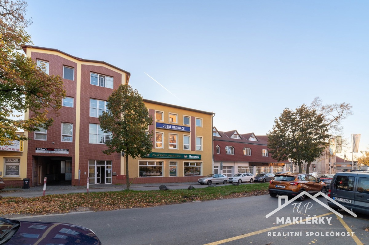 Photo 1 - Commercial property for rent · 135 m²