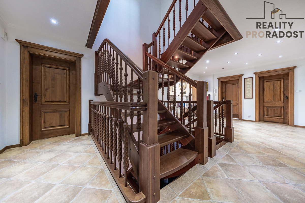 Fotografie 3 - Prodej domu · Vila · 660 m² · 5 pokojů
