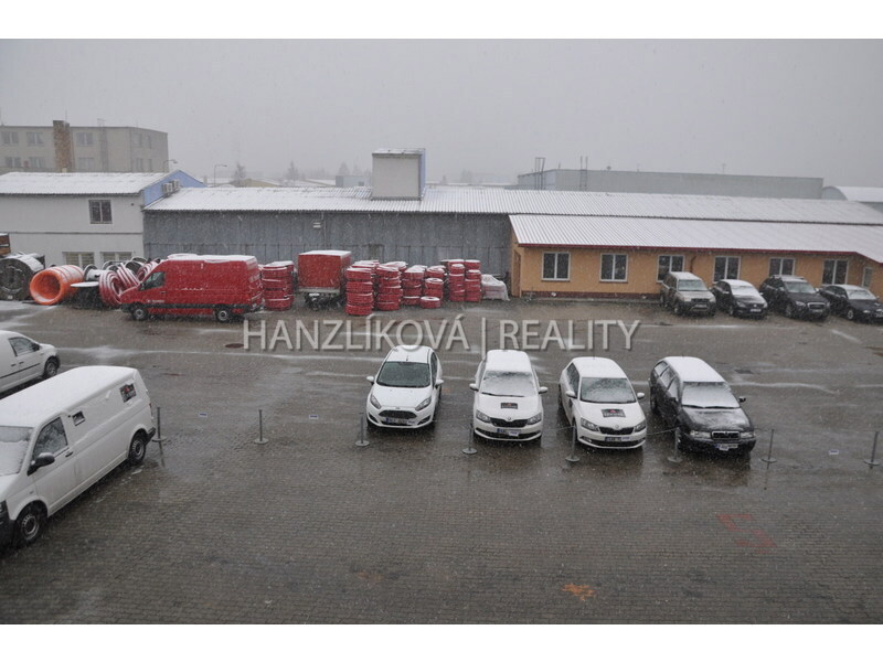 Fotografie 2 - Pronájem komerční nemovitosti · Kancelář · 13 m²