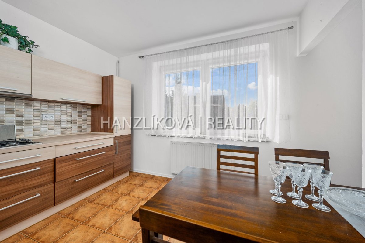 Фото 4 - Продаж будинку · Сімейний будинок · 200 m² · 5 кімнат