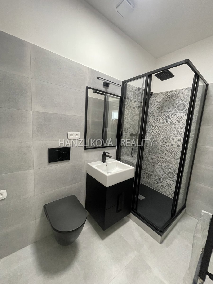 Hình ảnh 4 - Căn hộ cho thuê · 2+kk · 42 m²