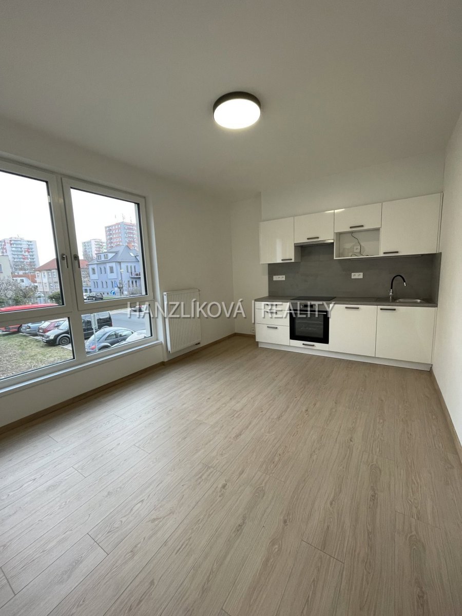 Фото 4 - Аренда квартиры · 1+kk · 24 m²