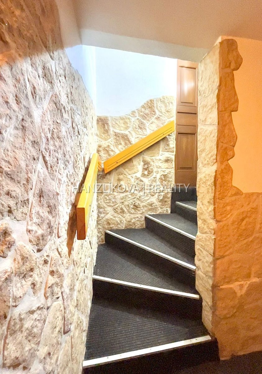 Photo 2 - Commercial property for rent · 80 m²