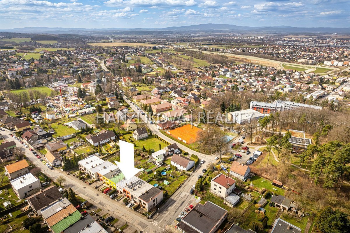 Fotografie 1 - Prodej domu · Rodinný · 331 m² · 5 pokojů