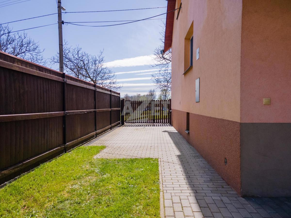 Фото 4 - Продаж будинку · Сімейний будинок · 5 кімнат