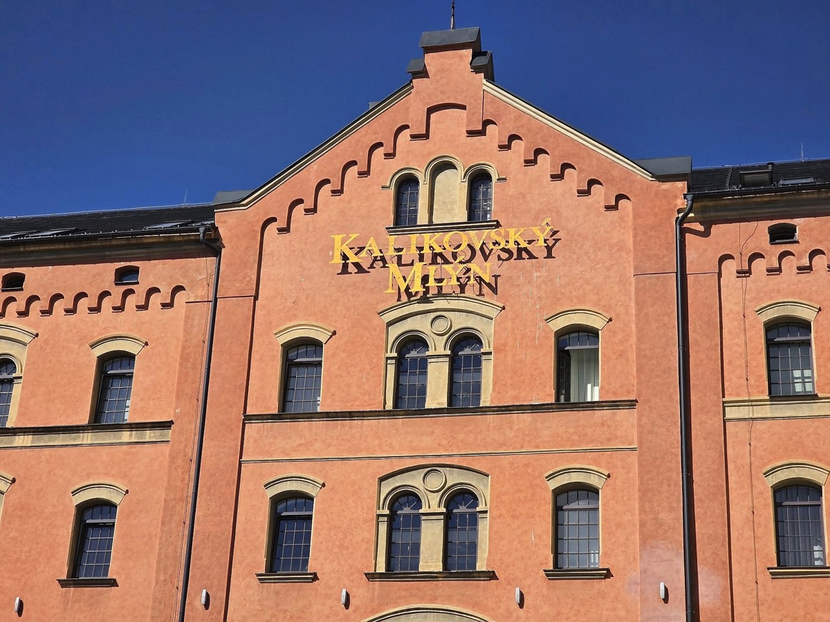 Photo 2 - Commercial property for rent · Office · 137 m²