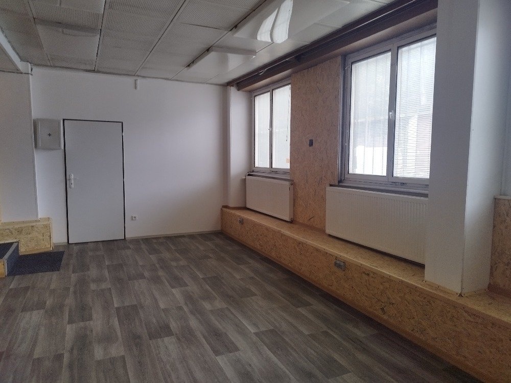 Фото 2 - Аренда коммерческой недвижимости · Офис · 30 m²