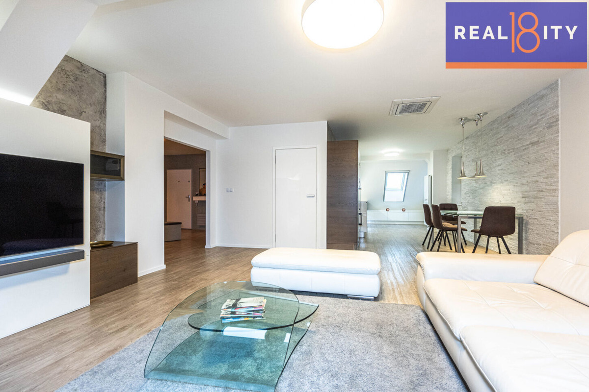 Photo 1 - Apartment for sale · 4+kk · 139 m²