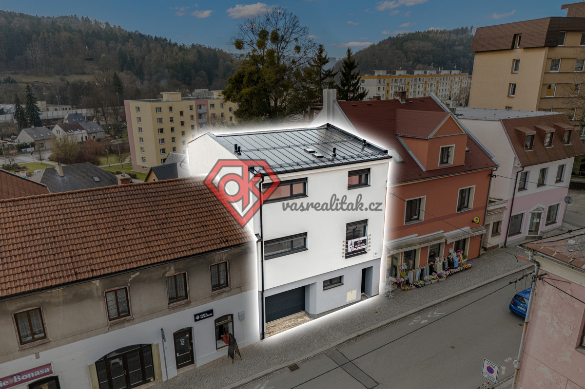 Photo 1 - House for sale · Family house · 277 m² · 5 rooms