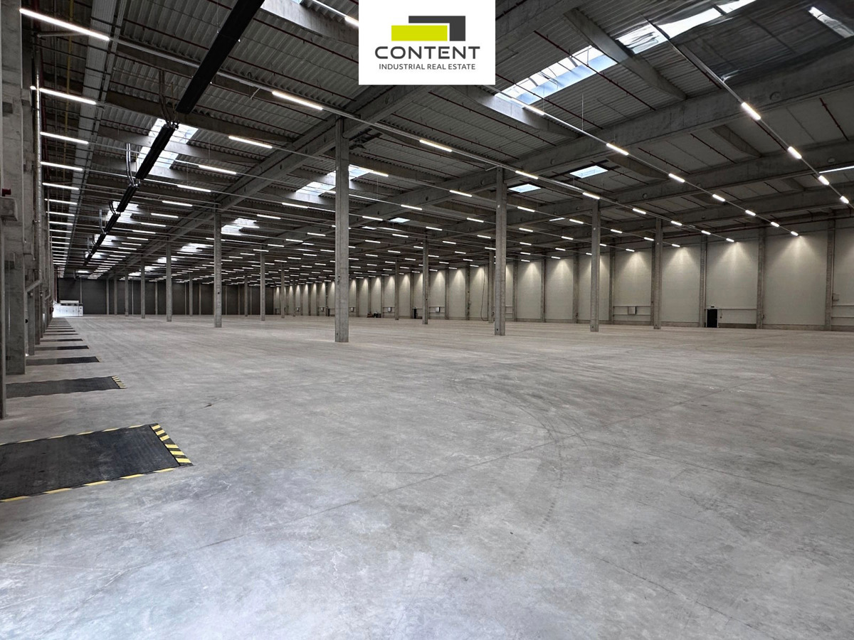 Photo 3 - Commercial property for rent · 16 200 m²