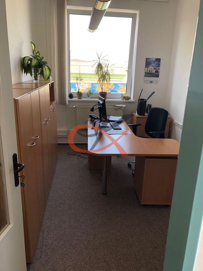 Photo 4 - Commercial property for rent · Office · 68 m²