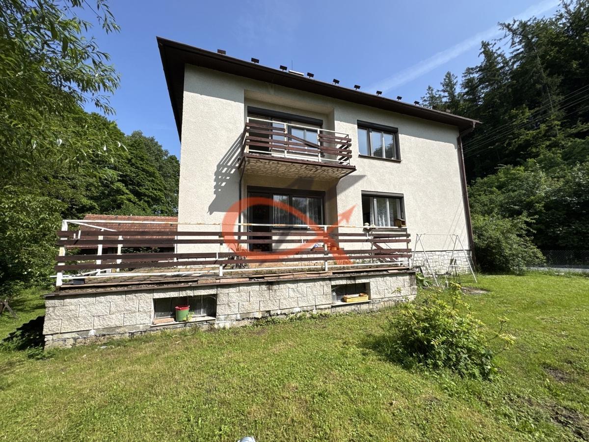 Photo 1 - House for sale · Family house · 250 m² · 5 rooms