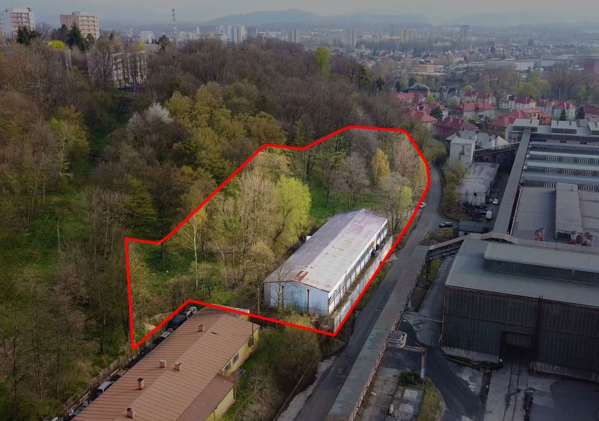 Photo 3 - Commercial property for rent · 912 m²