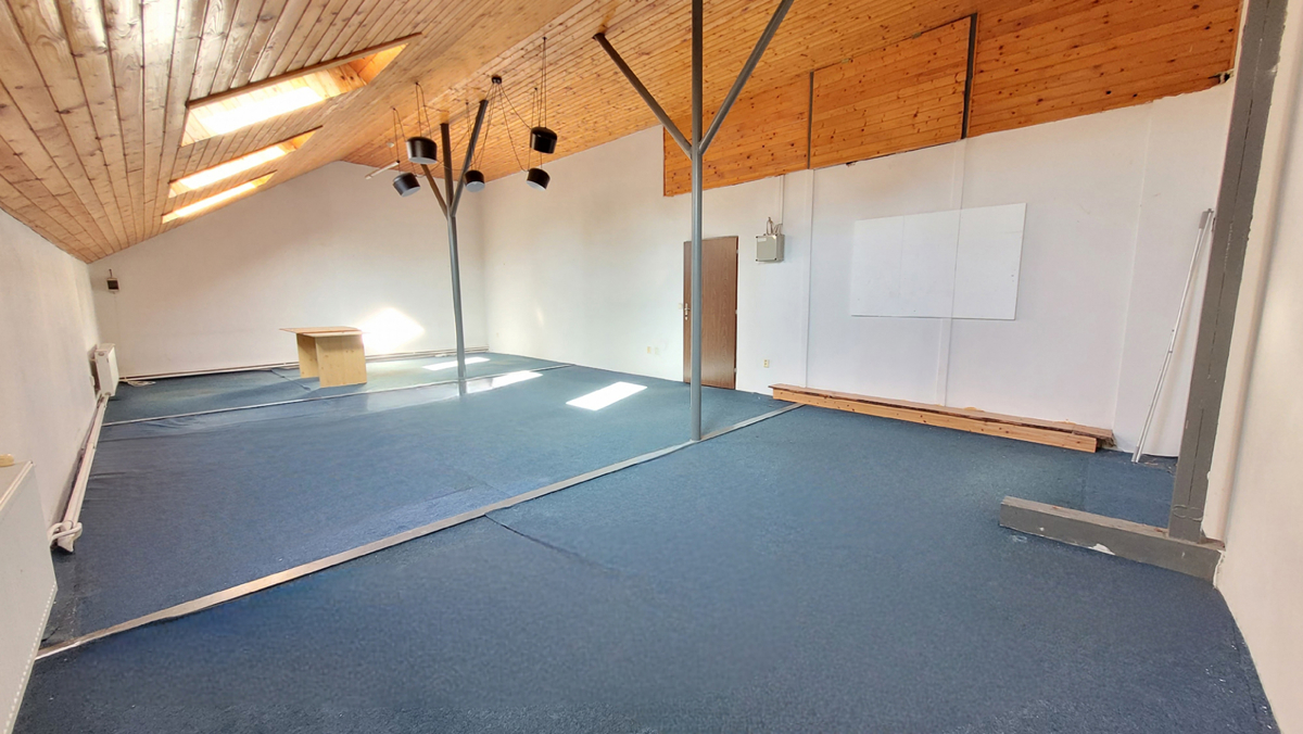 Photo 2 - Commercial property for rent · 140 m²