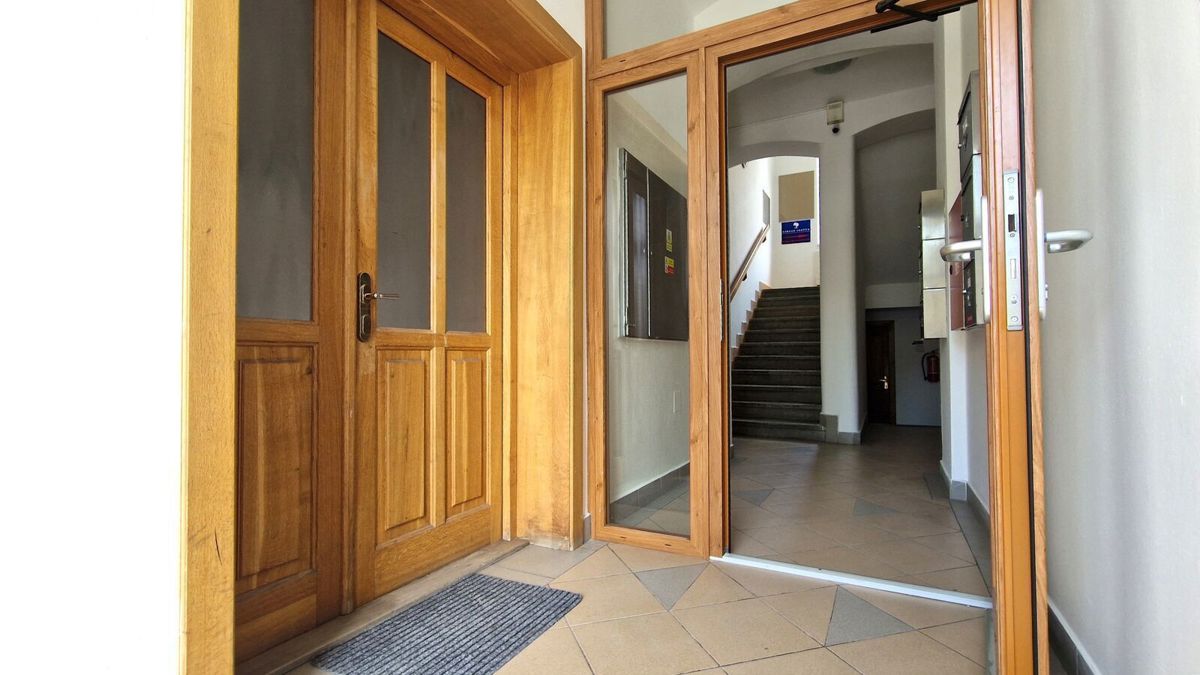 Photo 2 - Commercial property for rent · 67 m²