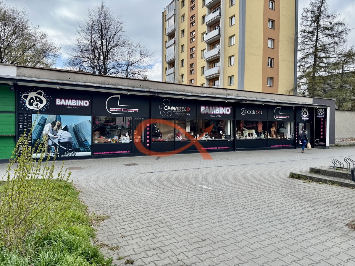 Photo 1 - Commercial property for rent · Retail space · 293 m²