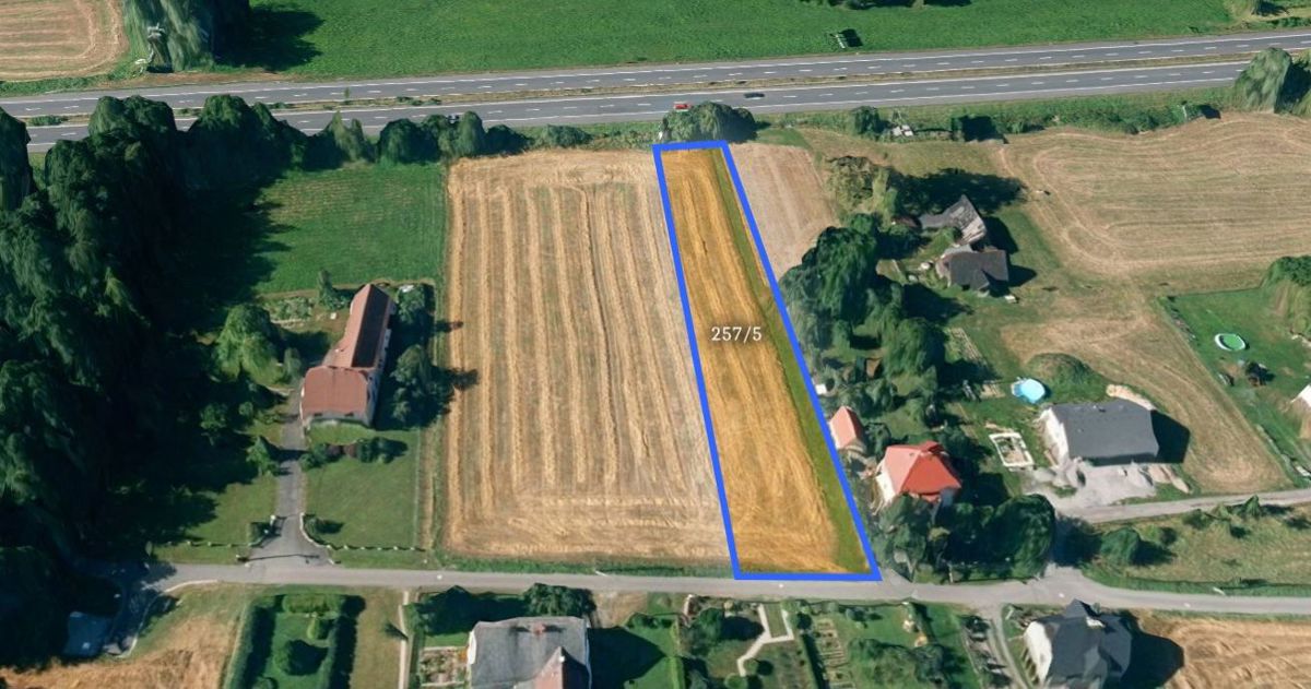 Фото 1 - Продаж ділянки · Під забудову · 2 530 m²