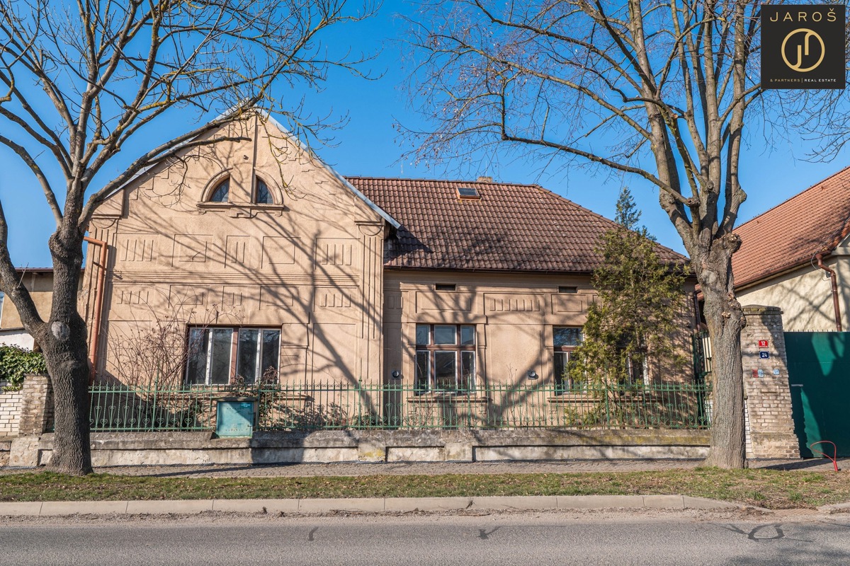 Photo 1 - House for sale · Family house · 305 m² · 5 rooms