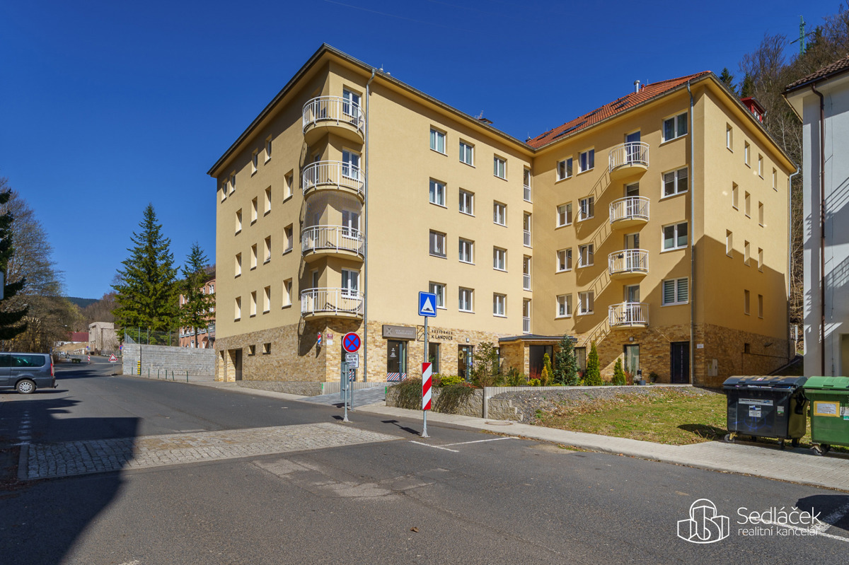 Photo 1 - Apartment for sale · 3+kk · 80 m²