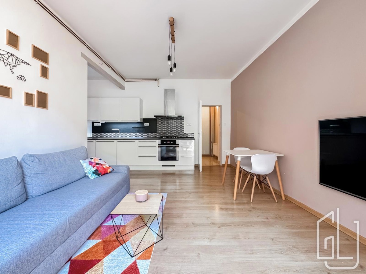Фото 2 - Продажа квартиры · 2+kk