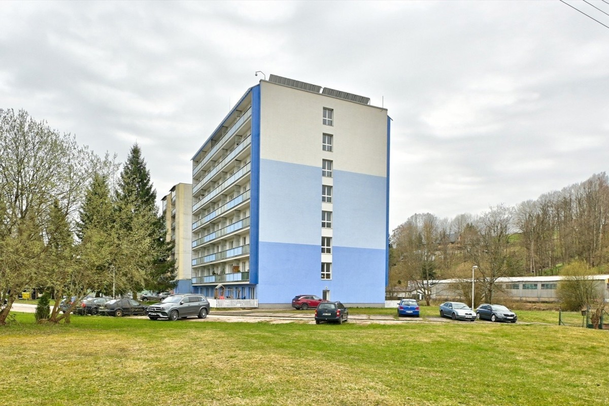 Фото 2 - Продажа квартиры · 1+kk · 38 m²