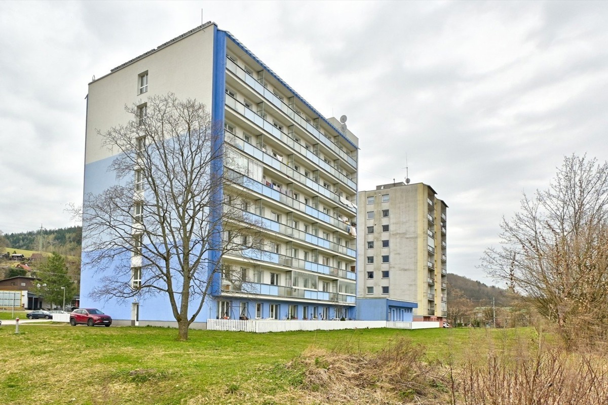 Фото 1 - Продажа квартиры · 1+kk · 38 m²