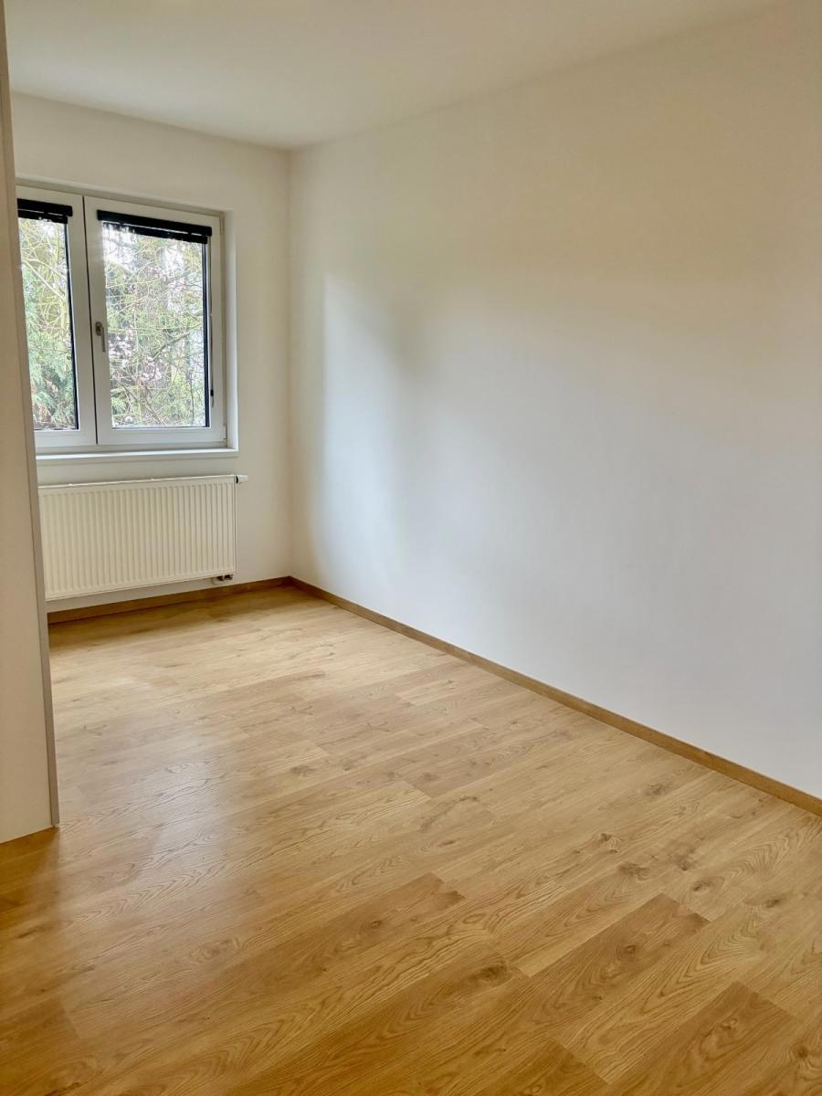 Photo 3 - House for rent · Family house · 260 m² · 5 rooms