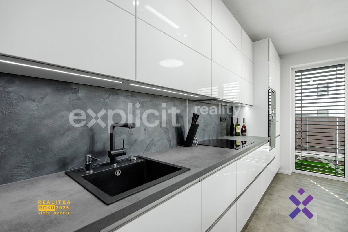 Фото 4 - Продаж квартири · 4+kk · 114 m²