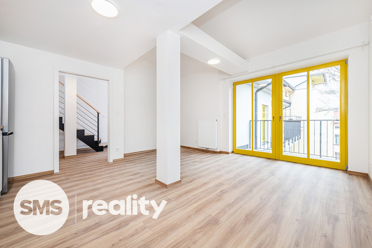 Фото 1 - Аренда квартиры · 4+kk · 89 m²