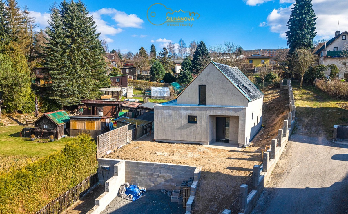 Фото 1 - Продаж будинку · 186 m² · 4 кімнати