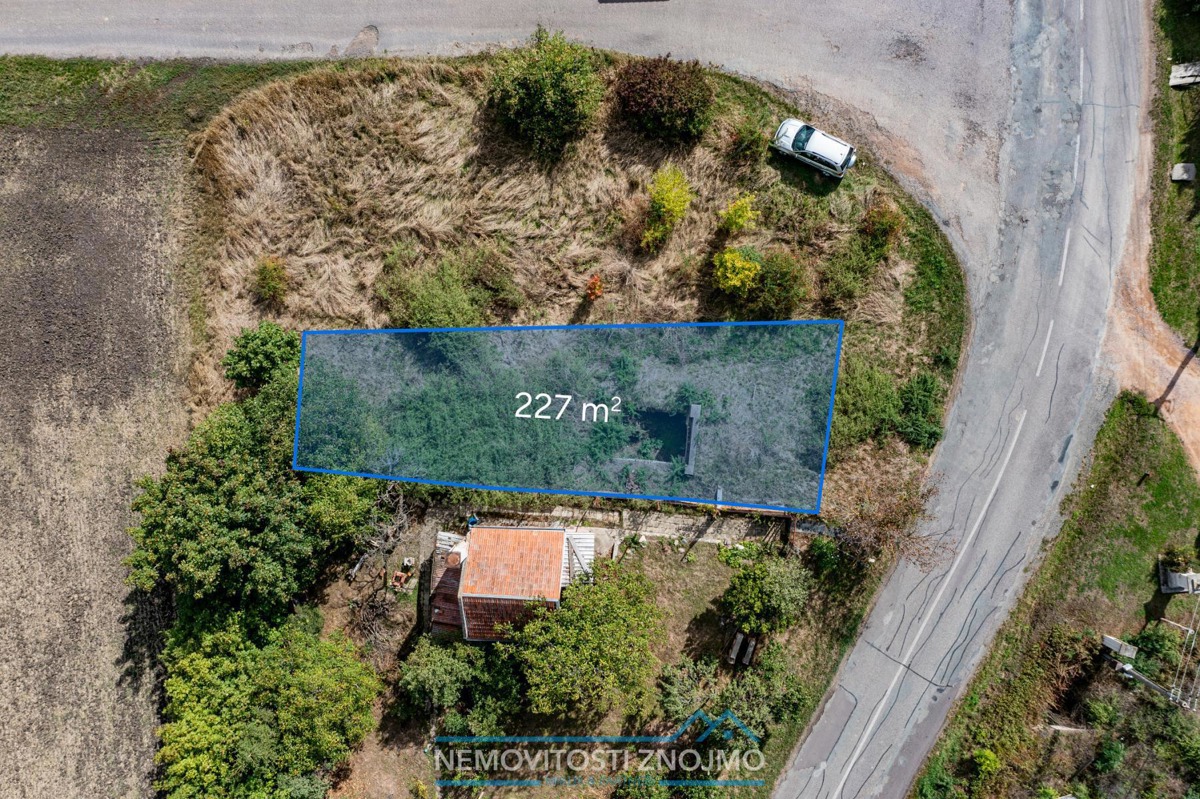 Fotografie 2 - Prodej vinného sklepa · 227 m²
