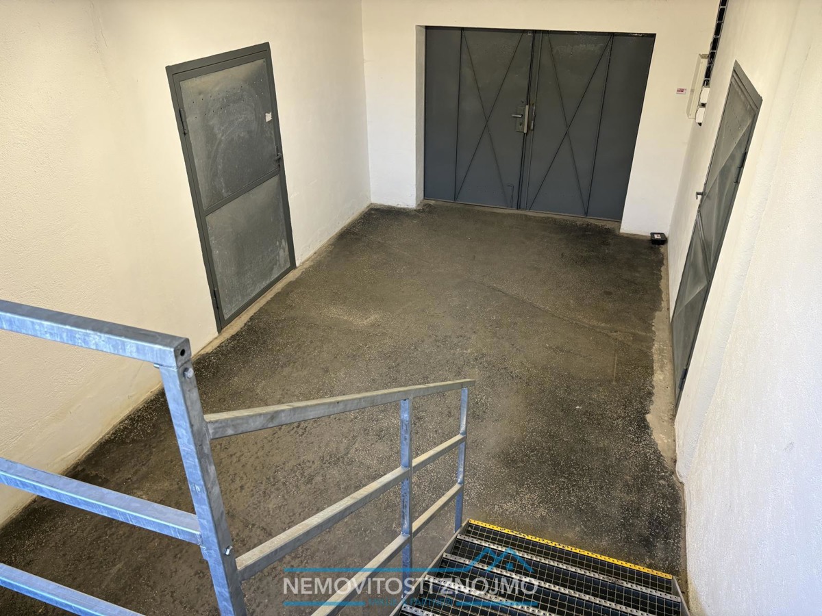 Fotografie 3 - Pronájem komerční nemovitosti · Sklad · 100 m²