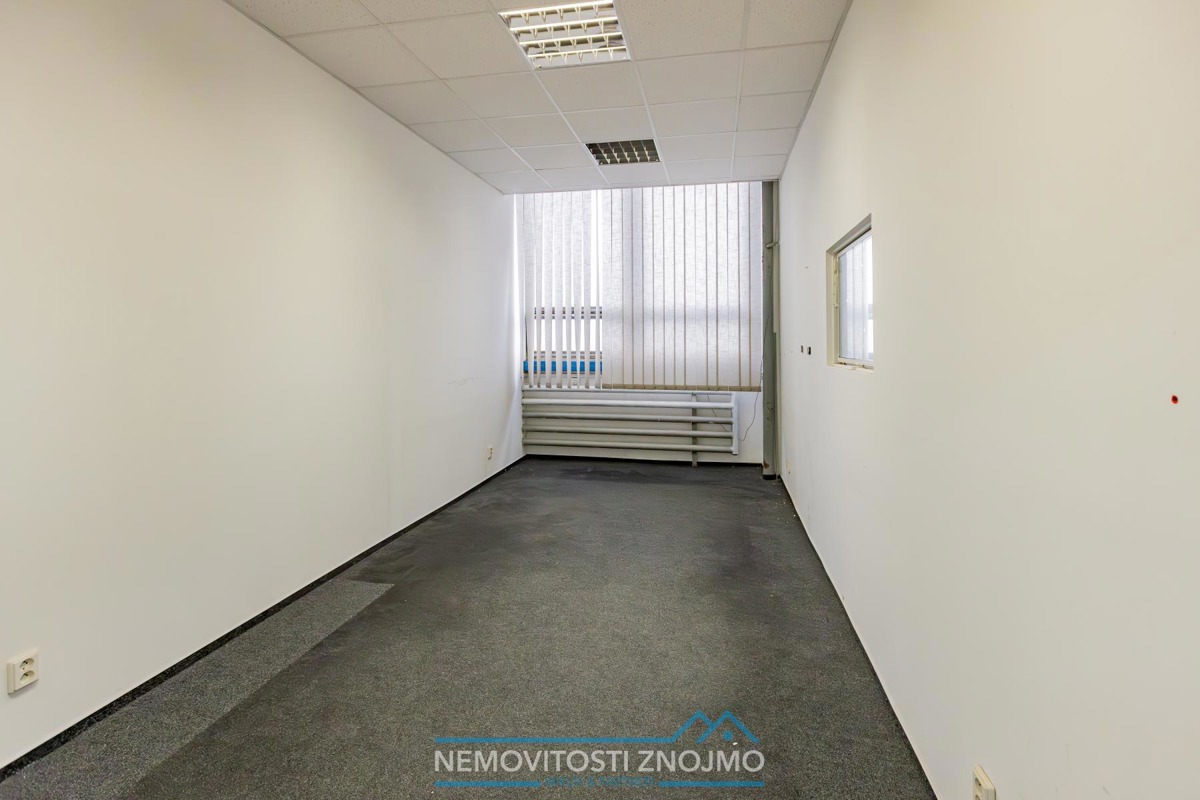 Fotografie 4 - Pronájem komerční nemovitosti · Sklad · 450 m²