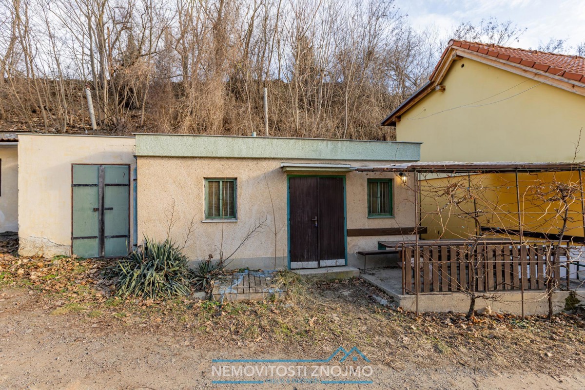 Fotografie 1 - Prodej vinného sklepa · 25 m²