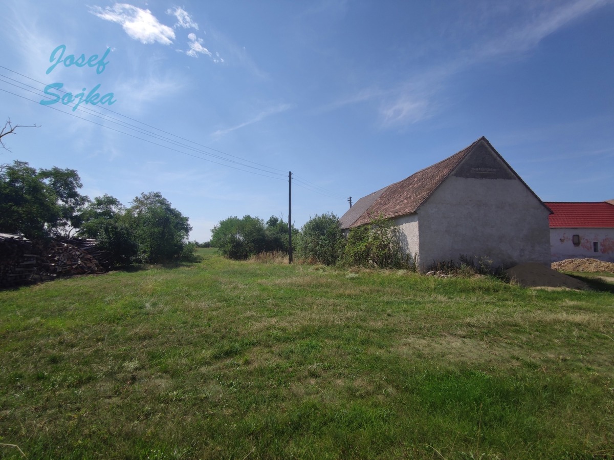 Photo 1 - Land for sale · Housings · 753 m²